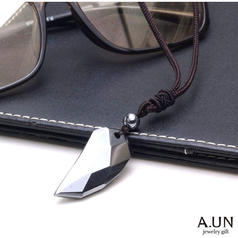 A.UN jewelry gift 테라헤르츠 목걸이 늑대의 송곳니 펜던트 초커 파워 스톤 천연석 사이즈 조절 가능 끈