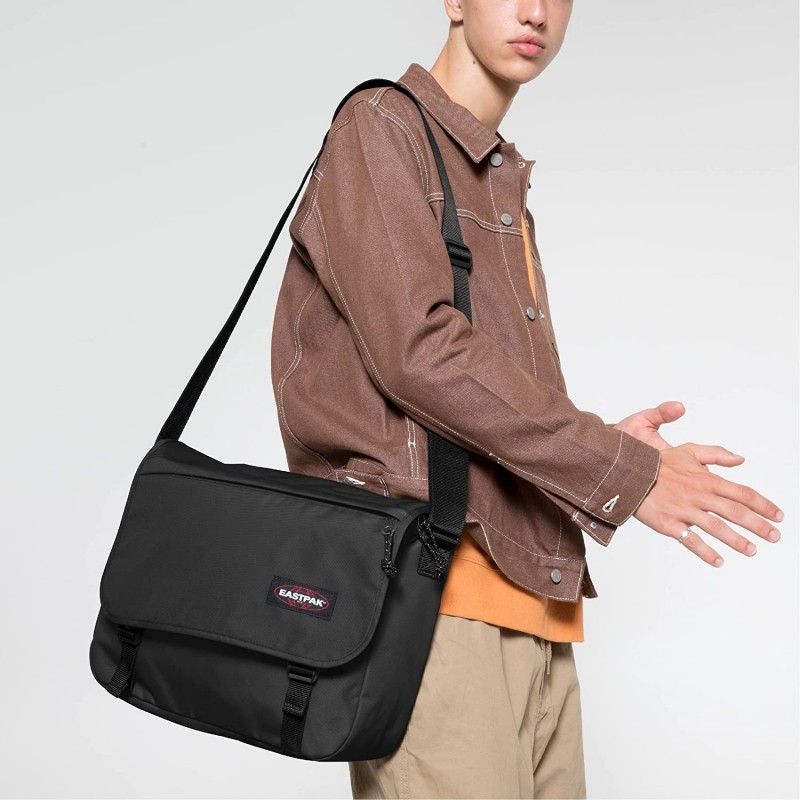 Eastpak Delegate + 메신저 백, 38cm, 20L, 블랙