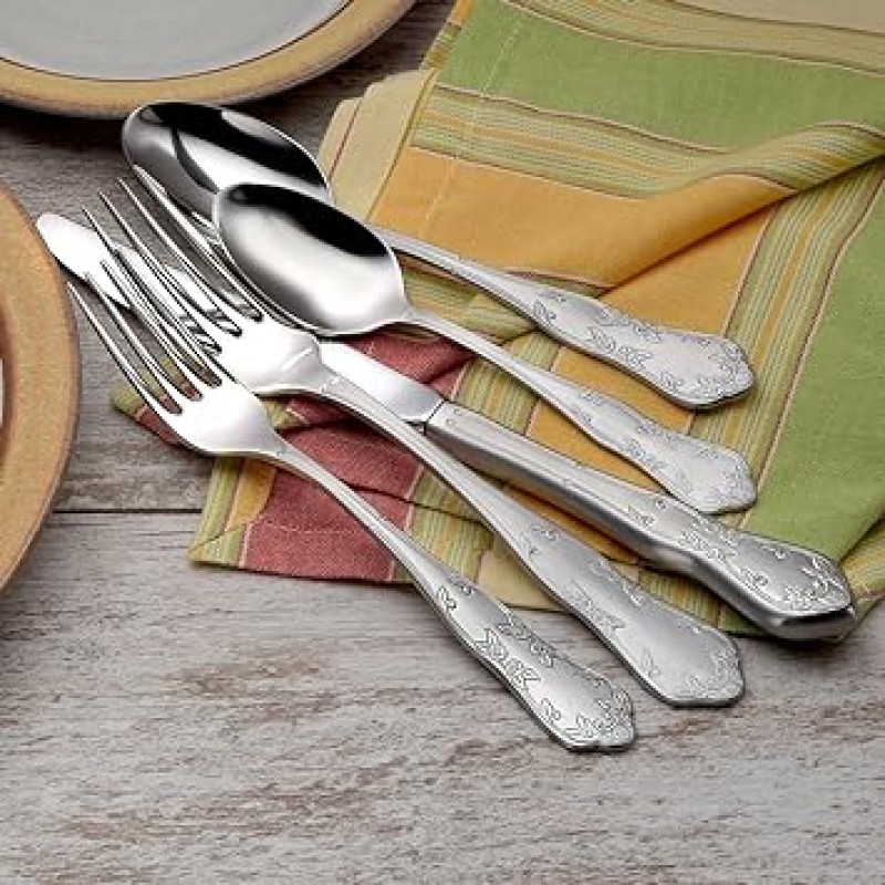 마사 워싱턴 20 Piece Flatware 세트 18 / 10 Made in USA