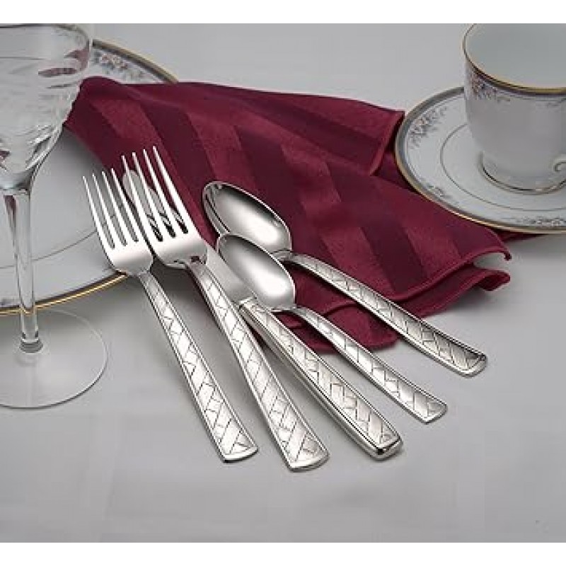 짠 20 Piece Flatware 세트 18 / 10 Made in USA