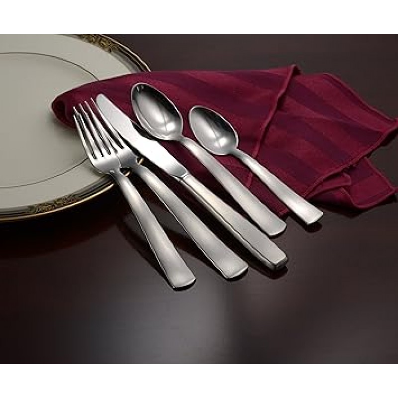 Liberty Tabletop 새틴America 65-piece 18 / 10 Flatware 세트 서비스 for 12 , Includes Serving 조각Made in USA