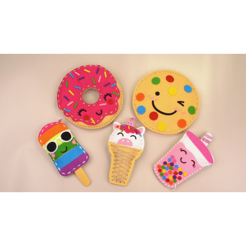 Cymbana Kids Sewing Kit 나만의 음식 펠트 플러시 장난감, 도넛, 초보자를 위한 아이스크림 공예 아트 세트 만들기, 6세 이상 어린이를 위한 소녀 선물