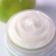 Juice Beauty 그린 애플 에이지 디파이 모이스처라이저 - 펩타이드, 녹차 - 피부를 밝게 하고 부드럽게 해줍니다 - 임상적으로 입증된 포뮬러 - 강력한 항산화 칵테일 - 2 액량 온스