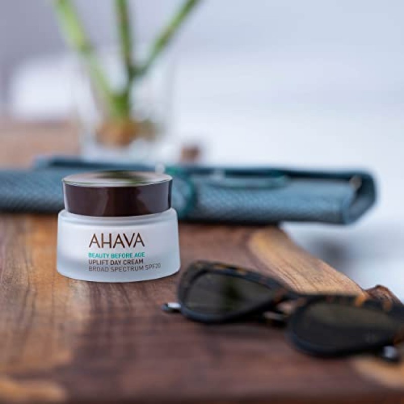 AHAVA 업리프트 데이 크림, 넓은 스펙트럼 SPF20 - 피부를 리프팅하고 탄력있게 가꾸어 주는 풍부한 수분 공급 크림, 깊은 주름을 완화하고 UVA/B 손상으로부터 보호, 독점적인 Osmoter & Tripeptide 38 함유, 1.7 Fl.Oz