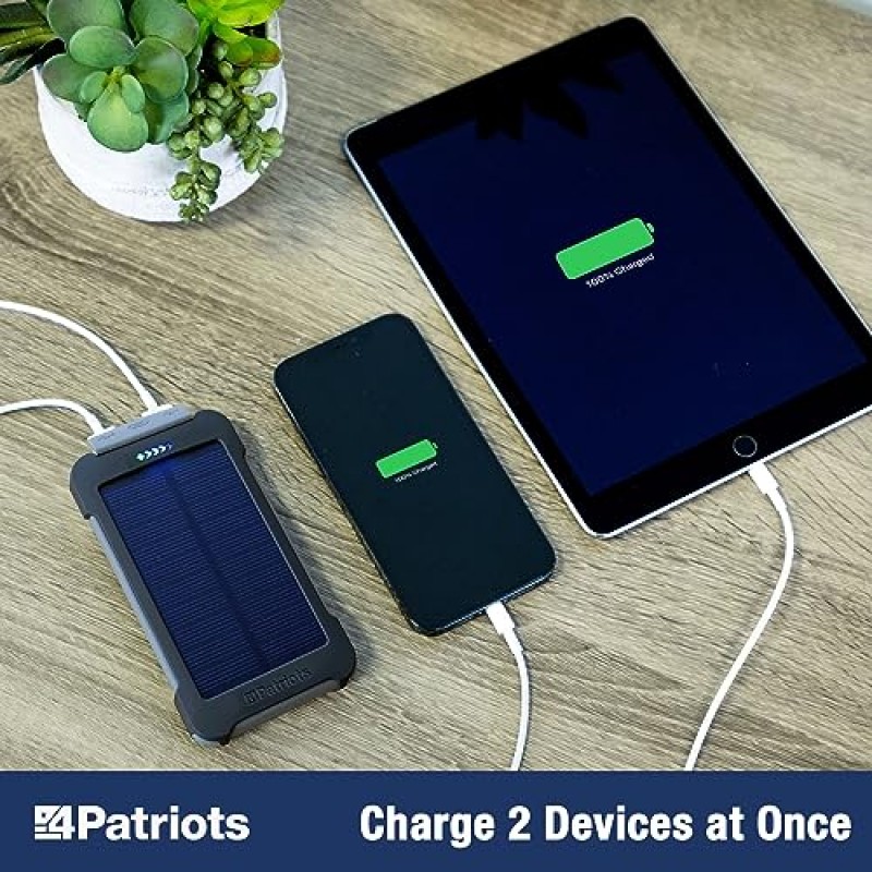 4Patriots Patriot Power Cell CX: 휴대용 태양광 파워 뱅크 - 3개의 USB 포트가 있는 충전식 외부 배터리, 8,000mAh 리튬 이온 배터리, LED 손전등, 캠핑, 하이킹 또는 응급 상황에 적합