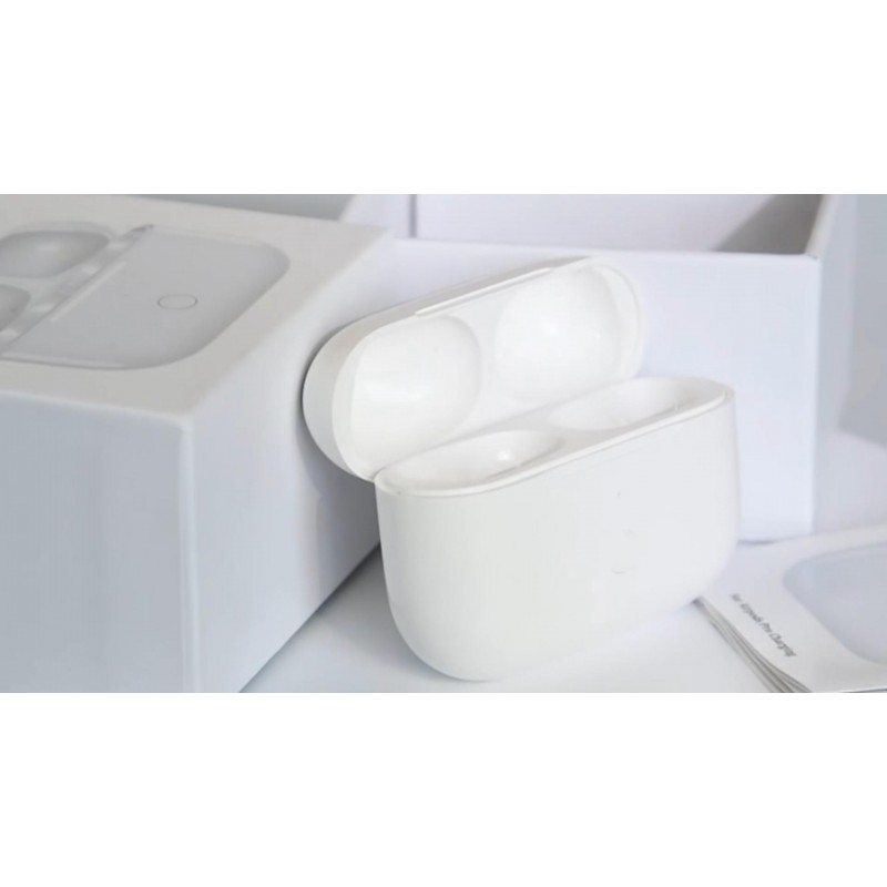 AirPod Pro 이어폰과 호환되는 최신 무선 충전 케이스 교체 660mAh 충전기 케이스 및 이어버드 교체 Bluetooth 페어링 동기화 버튼으로 유선 및 무선 충전 지원