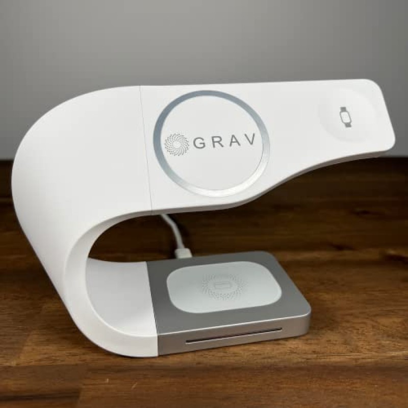 GRAV 파동 충전 LFX-178; 3 in 1 무선 충전 스테이션; Apple iPhone, Apple Watch 및 Airpods와 호환됩니다. 15W MagSafe 충전 스테이션; 18W Qualcomm 3.0 급속 충전 USB 어댑터; (하얀색)