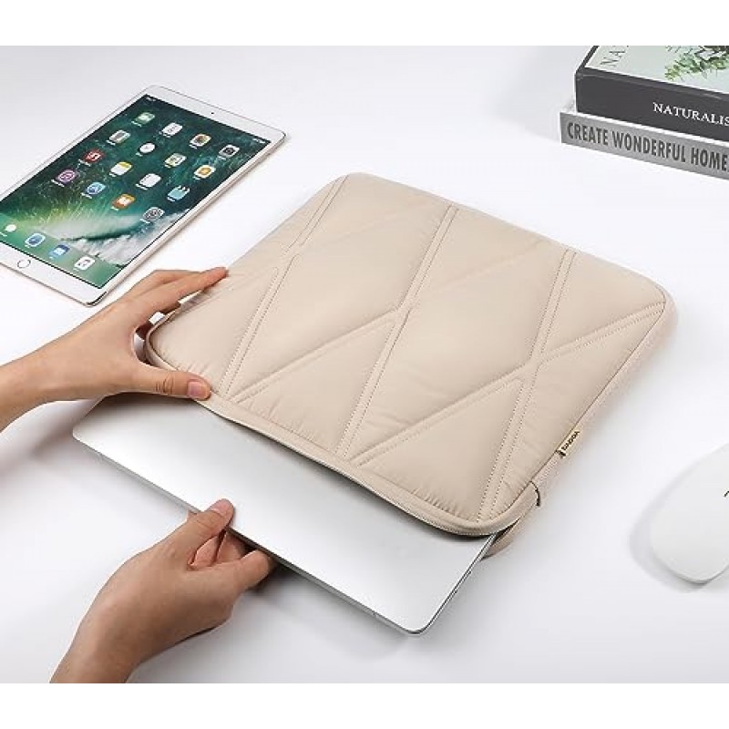 Voova Puffy 노트북 슬리브 케이스 13 여성용 13.3인치, MacBook Air/MacBook Pro 13 M1/M2 2018-2023, Surface Pro X/9/8/7, Dell XPS 13, Sand용 액세서리 가방이 포함된 귀여운 컴퓨터 커버 휴대용 가방