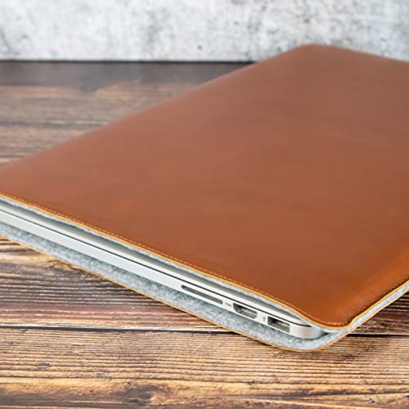 MacBook Pro 및 Air용 Casemade 천연 가죽 노트북 슬리브(13, 14, 15 및 16인치에 적합) - 정품 풀그레인 가죽 및 부드러운 울 안감(13인치 - Pro M2 2022 M1 2020-2016 및 Air M1/2020)