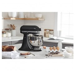 KitchenAid Artisan 시리즈 5쿼트 틸트 헤드 스탠드 믹서(푸어링 쉴드 포함) KSM150PS, 매트 블랙