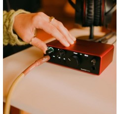 기타리스트, 보컬리스트 또는 프로듀서를 위한 Focusrite Scarlett Solo 4세대 USB 오디오 인터페이스 - 고품질, 스튜디오 품질 녹음 및 녹음에 필요한 모든 소프트웨어