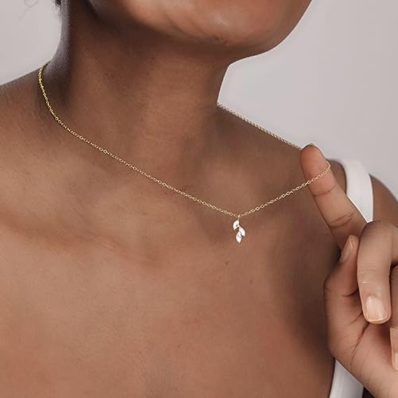 MIDEEO 여성을위한 14K 금박 펜던트 목걸이 Dainty Sun Coin Choker 메달리온 문 스타 목걸이 미니멀리스트 쥬얼리