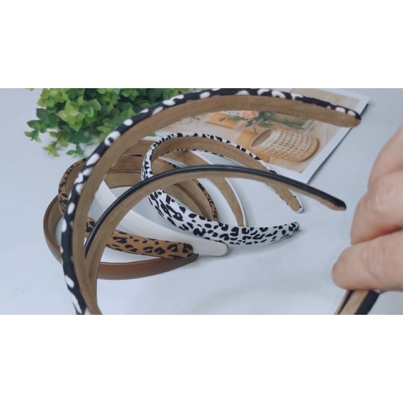 Cuizhiyu 레오파드 프린트 머리띠 여성용 2cm 와이드 머리띠 PU 솔리드 헤어 밴드 헤어 후프 헤어 액세서리 6 팩 (레오파드)