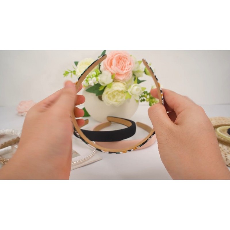 TOBATOBA 9Pcs 여성용 패션 머리띠 여성용 귀여운 머리띠, 여성용 머리띠 미끄럼 방지, 여성용 헤어 밴드, 여성용 꽃 진주 머리띠, 검정 흰색 중립 머리띠 세트