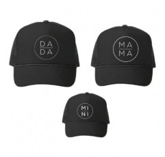가족 모자 마마 다다(Mama Dada)와 미니 블랙 트럭 운전사 모자 세트 또는 생일 어머니날을 위해 별도로 판매됩니다.