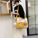 BXCNCKD 귀여운 핀과 봉제 펜던트가 달린 카와이 배낭 소녀 어깨 가방 학교 가방 귀여운 배낭 여행 배낭(노란색)