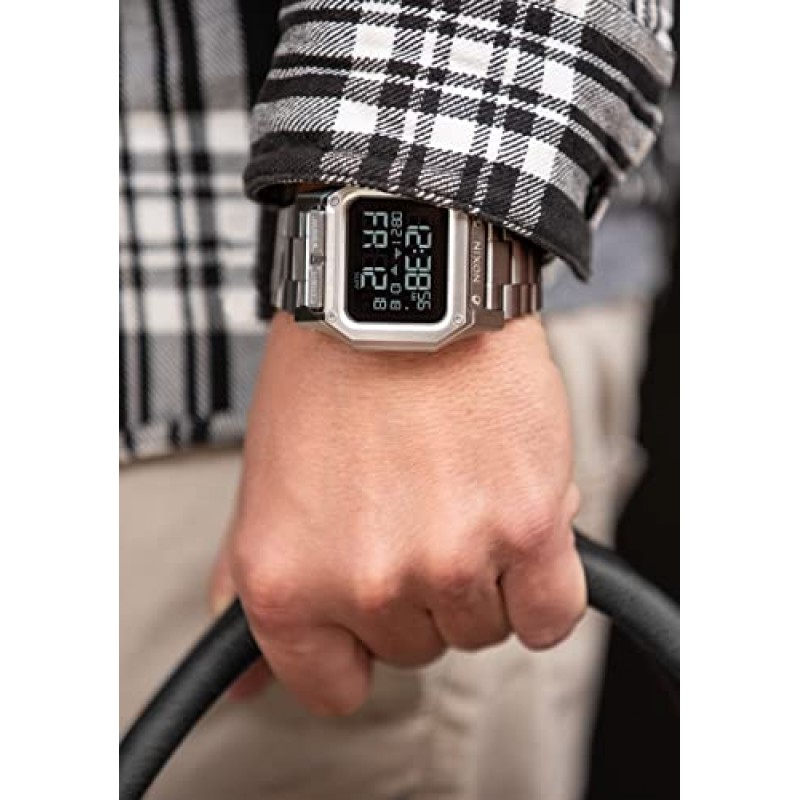 NIXON Regulus SS A1268-100m 방수 남성용 디지털 스포츠 시계(46mm 시계 모드, 29mm-24mm 스테인레스 스틸 밴드)