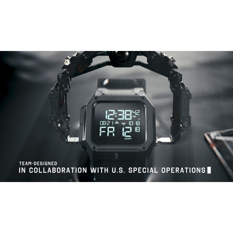 NIXON Regulus SS A1268-100m 방수 남성용 디지털 스포츠 시계(46mm 시계 모드, 29mm-24mm 스테인레스 스틸 밴드)
