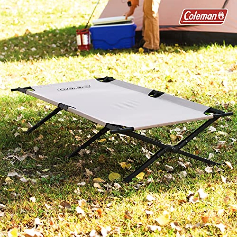 Coleman Trailhead II 캠핑용 침대, 조립이 쉬운 접이식 침대는 최대 6피트 2인치 또는 300파운드의 캠핑객을 지원하며 캠핑, 휴식 및 높은 수면에 적합합니다.