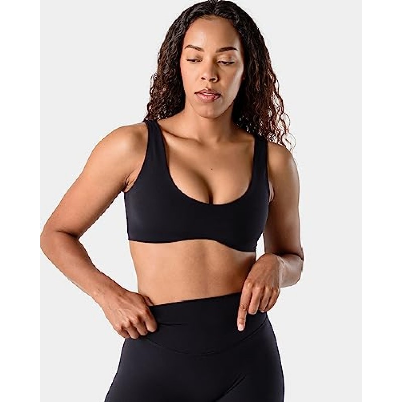 Kamo Fitness Featherlite 클레오 스쿠프 넥 무선 - 이중 안감 미니멀 요가 브라렛 | 로우 임팩트 스포츠 브라