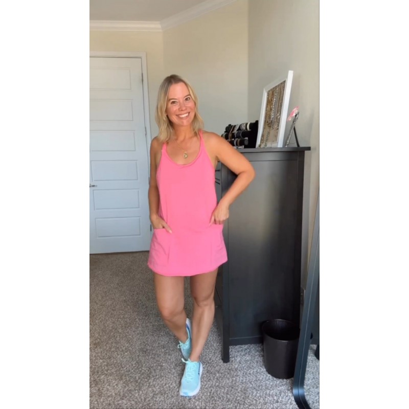 Faleave 여성 여름 민소매 미니 드레스 운동복 스파게티 스트랩 짧은 테니스 드레스와 주머니