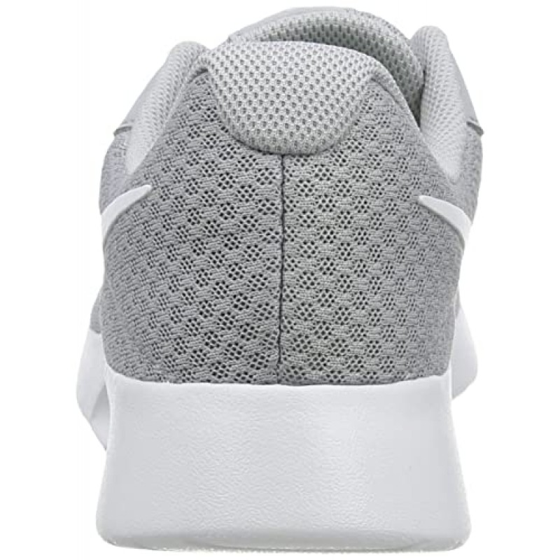 NIKE 남성용 탄준 스니커즈, 통기성 직물 갑피 및 편안한 경량 쿠셔닝