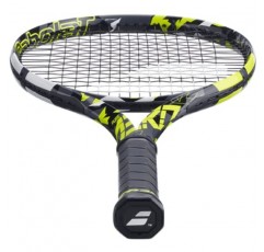 Babolat Pure Aero 테니스 라켓(7세대) - 중간 범위의 장력으로 16g 흰색 Babolat Syn Gut를 연결함