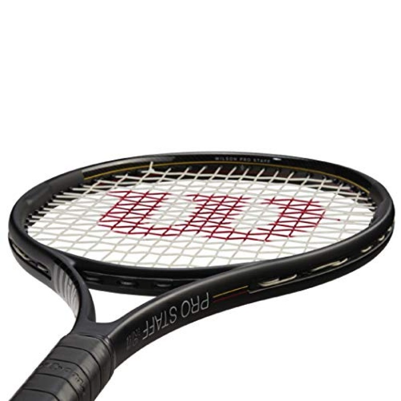 Wilson Pro Staff v13 26인치 주니어 테니스 라켓 - 원하는 색상으로 합성 내장 라켓 스트링 연결 - 고급 주니어를 위한 최고의 라켓