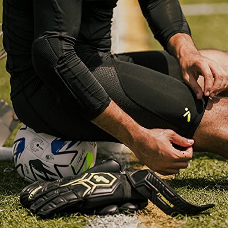 Storelli BodyShield 남녀공용 잔디 굽기 슬라이더 | 압축 축구 슬라이딩 언더쇼츠 | 강화된 하체 보호