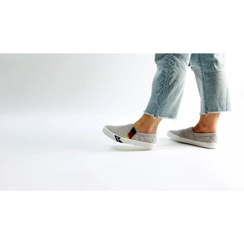 Tigerbear Tumbler - 여성 및 남성용 슬립온 스니커즈 - 패션 스니커즈 - 캔버스 신발 - 친환경 디자이너 신발