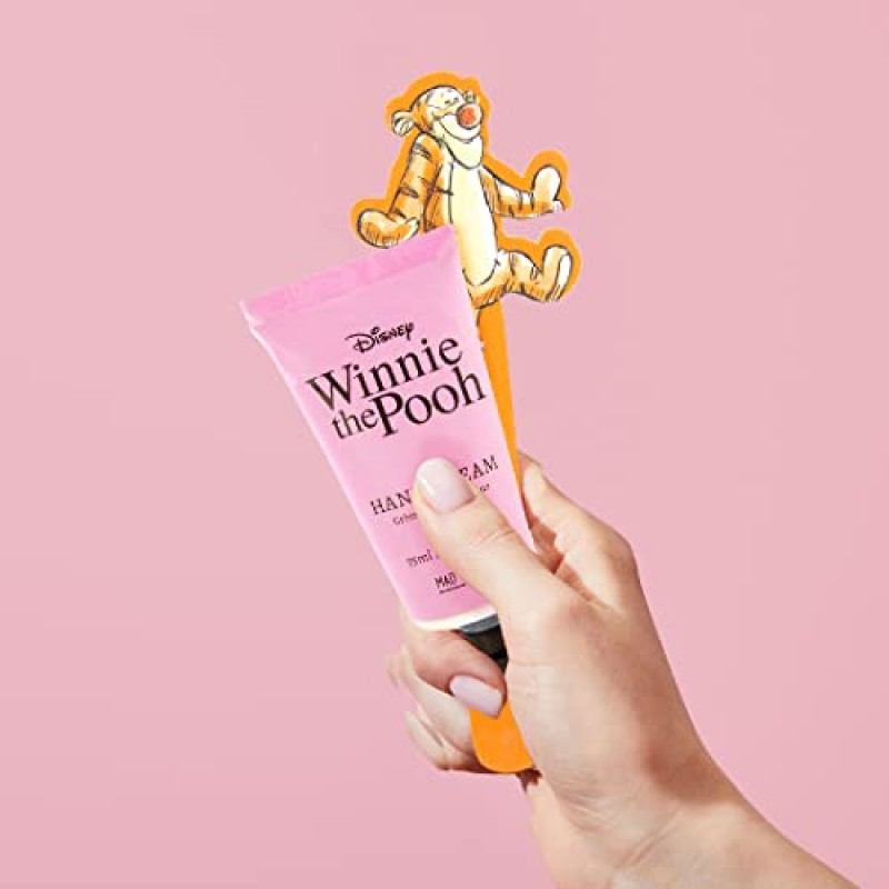 MAD Beauty Disney 곰돌이 푸 핸드 케어 듀오, 핸드 크림 & 네일 파일, 화려한 야생화 향기, 2.5 fl. oz., 사랑스럽고 수분을 공급하는 셀프 케어 세트, 훌륭한 선물