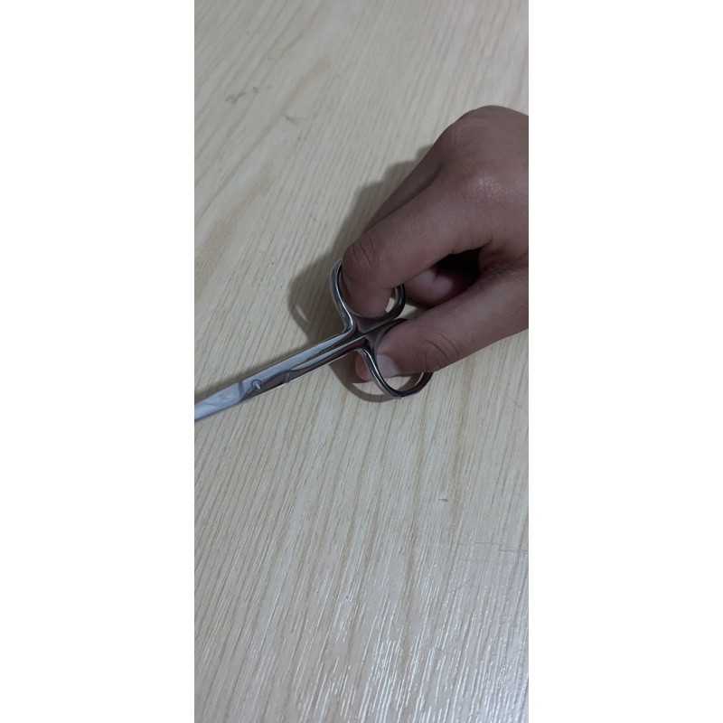 아기 손톱 가위 둥근 탐침 작은 머리 가위, 육아 안전 무딘 스테인레스 스틸 미용 얼굴 털 및 속눈썹 눈썹 트리밍 가위