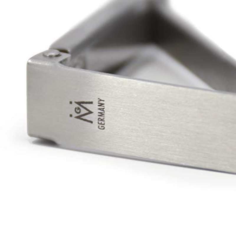 GERMANIKURE 포켓 손톱깎이 가죽 키체인 케이스 - 접이식 올인원 네일 관리 도구 - 독일산 FINOX 스테인레스 스틸 - 여행용 손톱깎이, 클리너, 줄