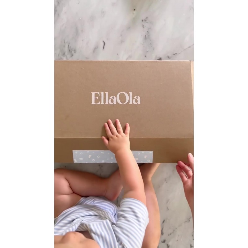 ELLAOLA 딥 모이스처라이징 베이비 로션 | 건성, 습진이 발생하기 쉬운 피부, 민감성 피부를 위한 무향 유기농 데일리 하이드레이팅 로션으로 피부 장벽을 보호하세요 | 기름기가 없는 포뮬라 | 7.8층 온스