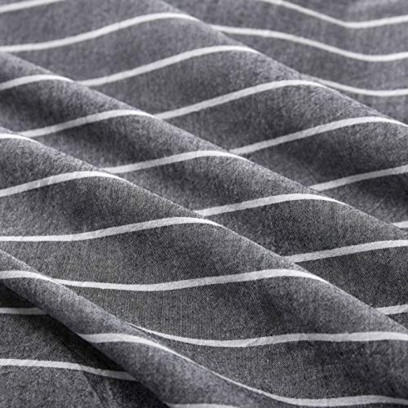 Wake In Cloud - 회색 줄무늬 이불 커버 세트, 100% 워싱 면 침구, 흰색 수직 체크 줄무늬 패턴이 인쇄된 회색, 지퍼 여밈(3개, 캘리포니아 킹 사이즈)