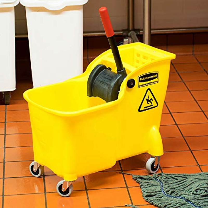 Rubbermaid Commercial Products, 바퀴 달린 걸레통, 고강도 올인원 탠덤 물걸레통, 노란색, 31쿼트(FG738000YEL)