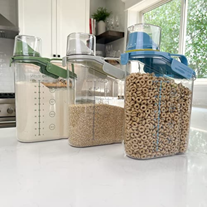 AXIOM CREATIONS 밀폐형 쌀 보관 용기 - 플라스틱 시리얼 보관 용기 - 오트밀, 파스타용 측정 컵이 있는 건조 식품 디스펜서 - 래치 뚜껑, 인체공학적 손잡이 및 주둥이 - 2.6 QT / 2.5 L