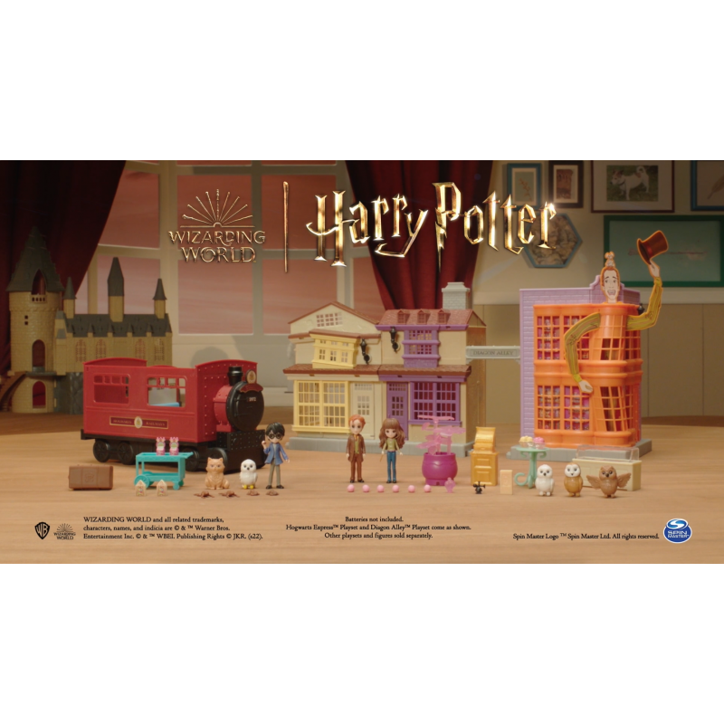 Wizarding World Harry Potter, Amazon 독점 디럭스 Diagon Alley 및 Hogwarts Express, 조명 및 사운드가 포함된 플레이 세트 4개, 피규어 5개, 액세서리 33개