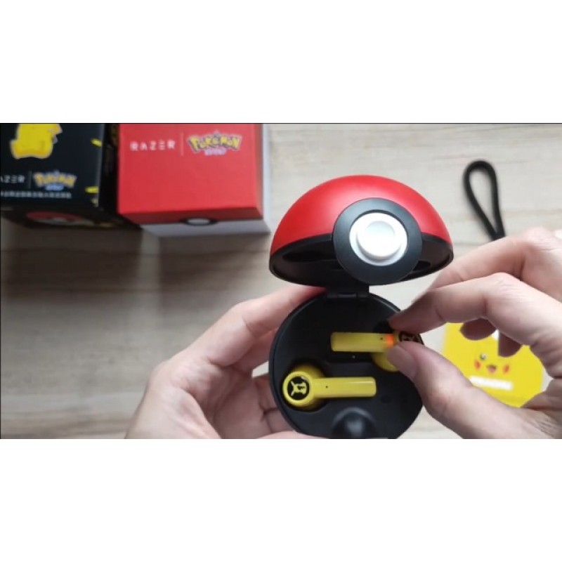 SILIMADE Anime Stuff Pokeball 포켓몬 헤드폰 - 포켓몬 볼 - 포켓몬 엘프 볼 충전 박스가 포함된 블루투스 무선 이어버드 - 어린이용 무선 이어버드 - airpods - 이어팟