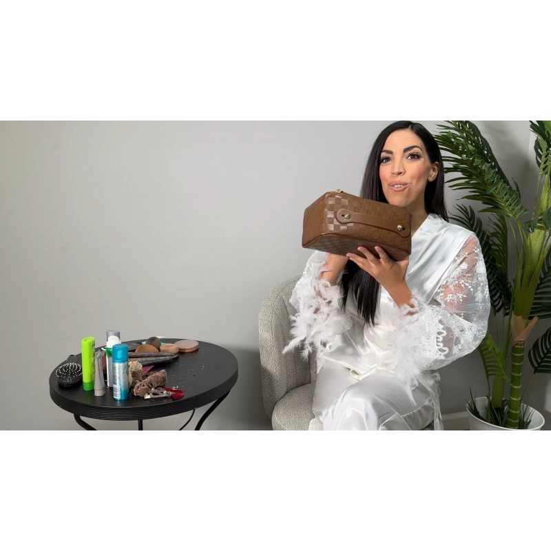 ALEXTINA 대용량 여행용 화장품 가방 - 여성용 휴대용 메이크업 가방 방수 PU 가죽 체크무늬 정리 가방, 분배기와 손잡이, 세면용품 가방, 흰색