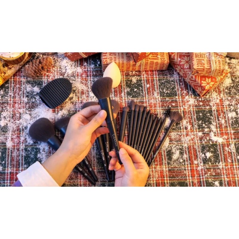 DUcare 메이크업 브러쉬 세트 17 Pcs 브러쉬 청소 매트 및 메이크업 스펀지 전문 페이스 파우더 아이 섀도우 파우더 액체 크림 키트 선물 상자