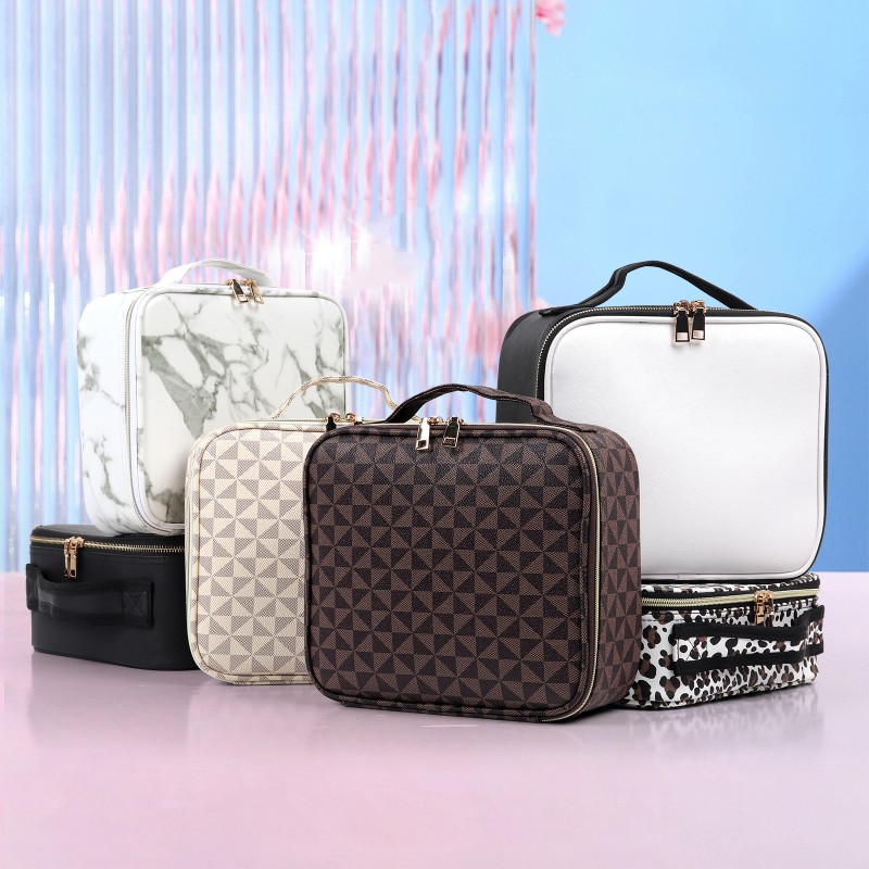 Yewamia 여행 메이크업 케이스 전문 PU 화장품 기차 케이스 화장품 브러쉬 도구, 보석 액세서리, (흰색 삼각형을 위한 조절 가능한 구획이 있는 화장품 보관 케이스 주최자