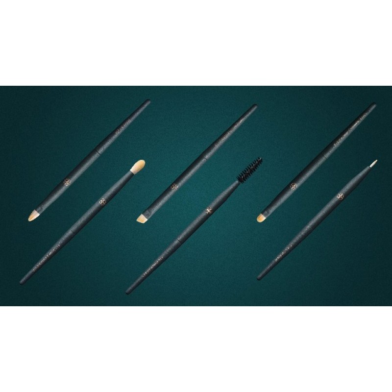 EIGSHOW 메이크업 브러쉬 18pcs 전문 메이크업 브러쉬 여행용 세트, 에코 실린더 2컵 홀더 포함, 프리미엄 합성 파운데이션 파우더 컨실러 블러쉬 블렌딩 아이 립 브러쉬 키트 - 잔인 행위 무료