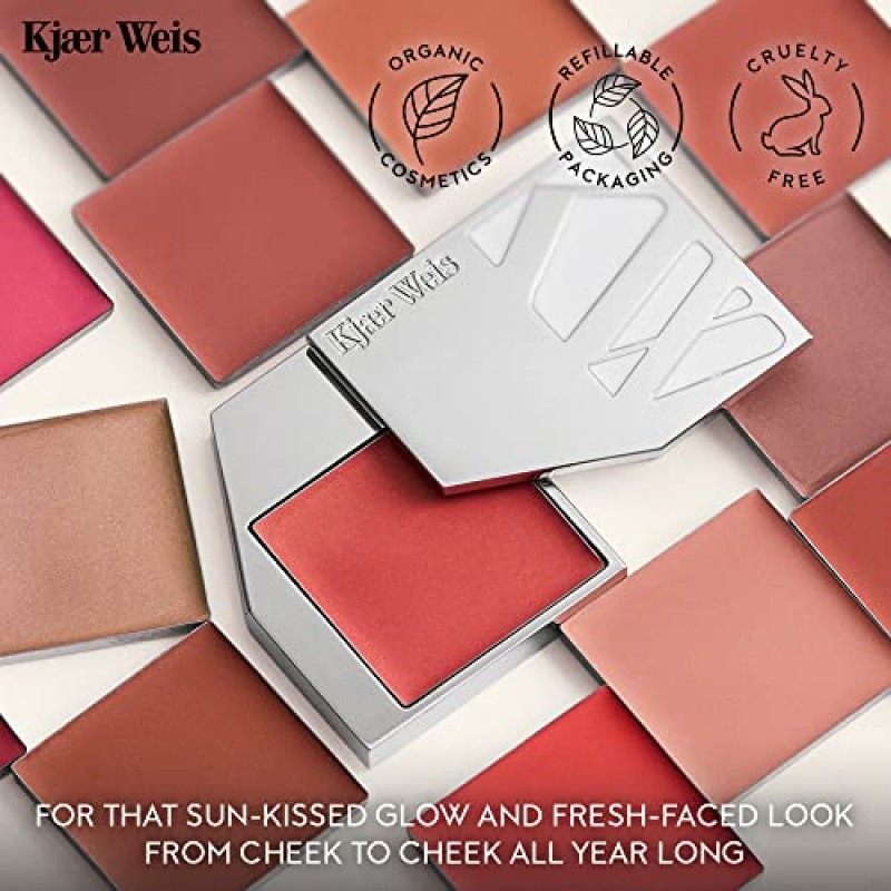 Kjaer Weis 크림 블러셔. 수상 경력에 빛나는 듀이 블러쉬 메이크업. 치크, 아이, 립에 블렌딩 가능한 크림 블러셔. 오랫동안 지속되는 크림 블러셔 메이크업. 유기농 인증, 동물 실험을 하지 않은 클린 메이크업(풍요)