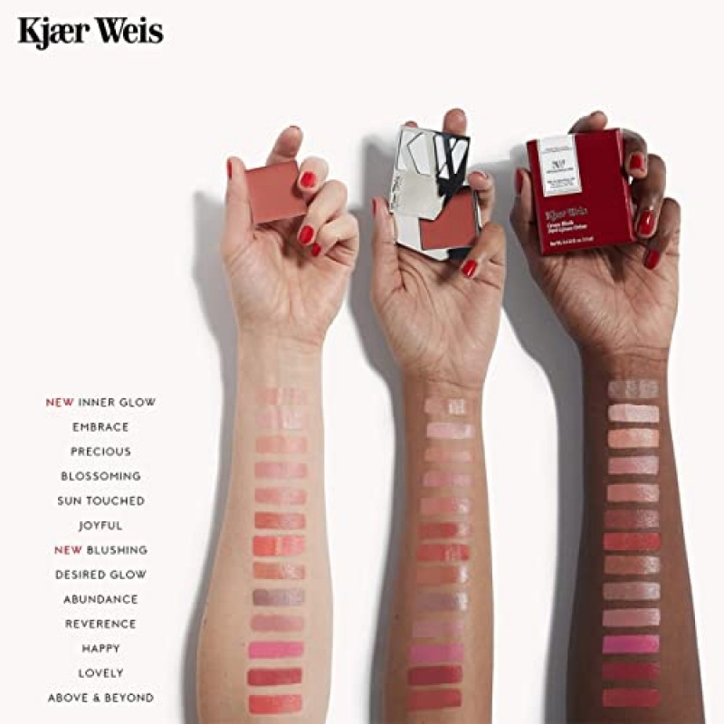 Kjaer Weis 크림 블러셔. 수상 경력에 빛나는 듀이 블러쉬 메이크업. 치크, 아이, 립에 블렌딩 가능한 크림 블러셔. 오랫동안 지속되는 크림 블러셔 메이크업. 유기농 인증, 동물 실험을 하지 않은 깨끗한 메이크업(그 이상)