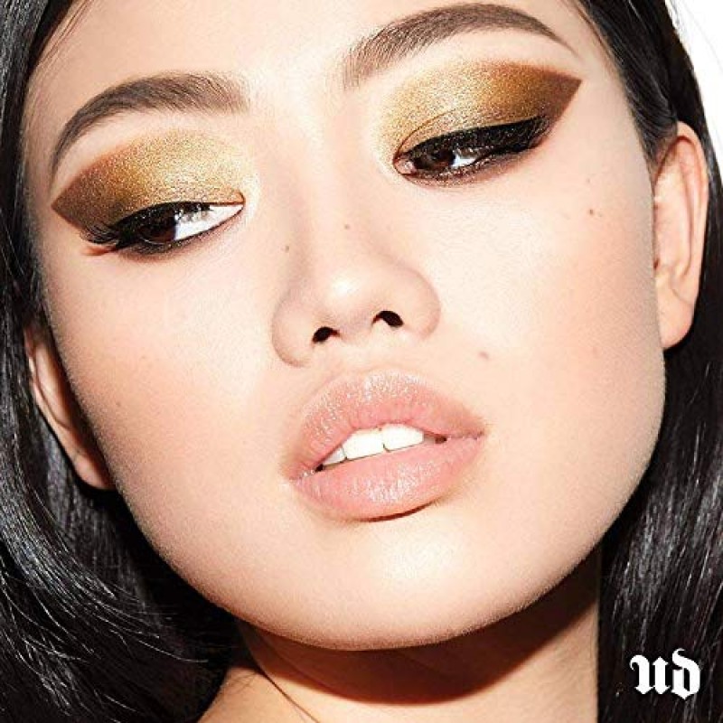 Urban Decay 네이키드 아이섀도 팔레트, 블렌딩이 가능한 12가지 쉐이드 - 벨벳 같은 질감의 풍부한 컬러 - 세트에는 거울 및 양면 메이크업 브러쉬 포함 - 비건 + 동물 실험을 하지 않음