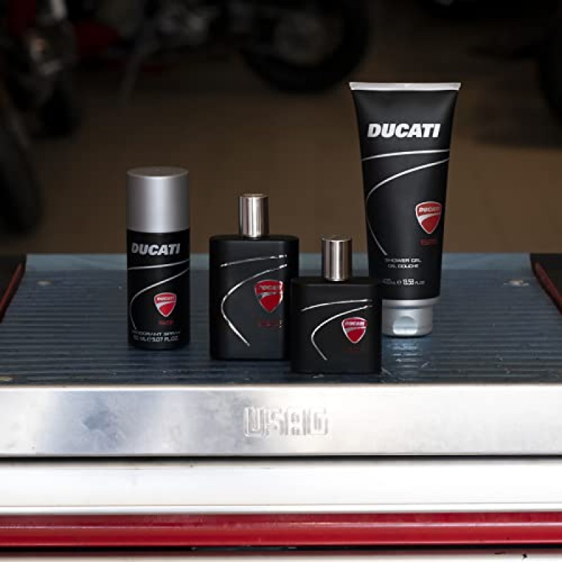 남성용 DUCATI 향수 - 아로마틱 푸제르 향 - 탠저린과 베르가못 노트로 시작 - 라벤더와 혼합 - 스타일을 연출하고 싶은 강렬하고 대담한 남성용 - 3.4 EDT 스프레이