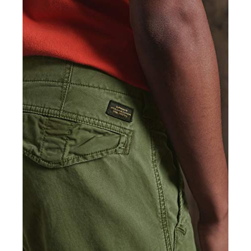 Superdry 남성용 코어 카고 바지, 벨트 루프, 지퍼 및 버튼 고정