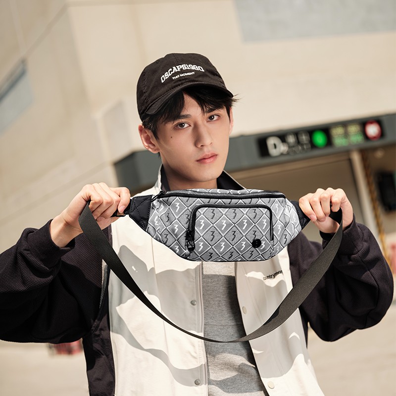 361 학위 배낭 2023 여름 새로운 커플 Crossbody 가방 야외 스포츠 허리 가방 다기능 도난 방지 휴대 전화 가방