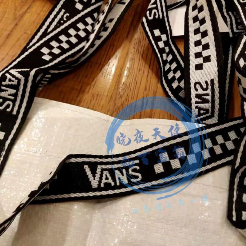 정품 VANS 2020 신형 대형 우븐백 뱀가죽 친환경 토트백 2가지 색상